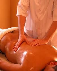 MASSAGEM ABHYANGA (DURAÇAO 1HORA E 20 MIN)